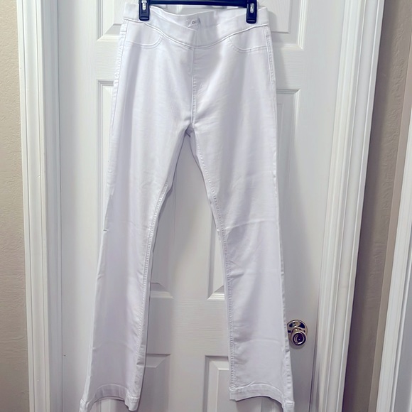 Cello Pants - CELLO white pull on flare jeans. Size XL.